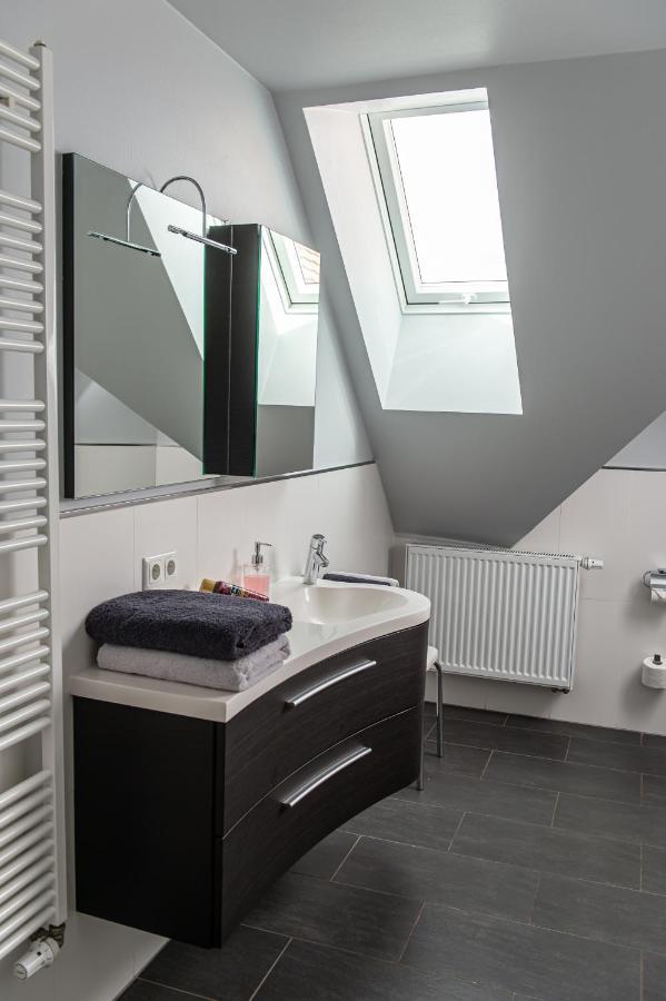 Ferienwohnung Tonart Зомерах Екстериор снимка